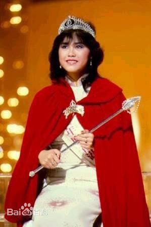 11. 杨雪仪 （1983香港小姐冠军）1.jpg